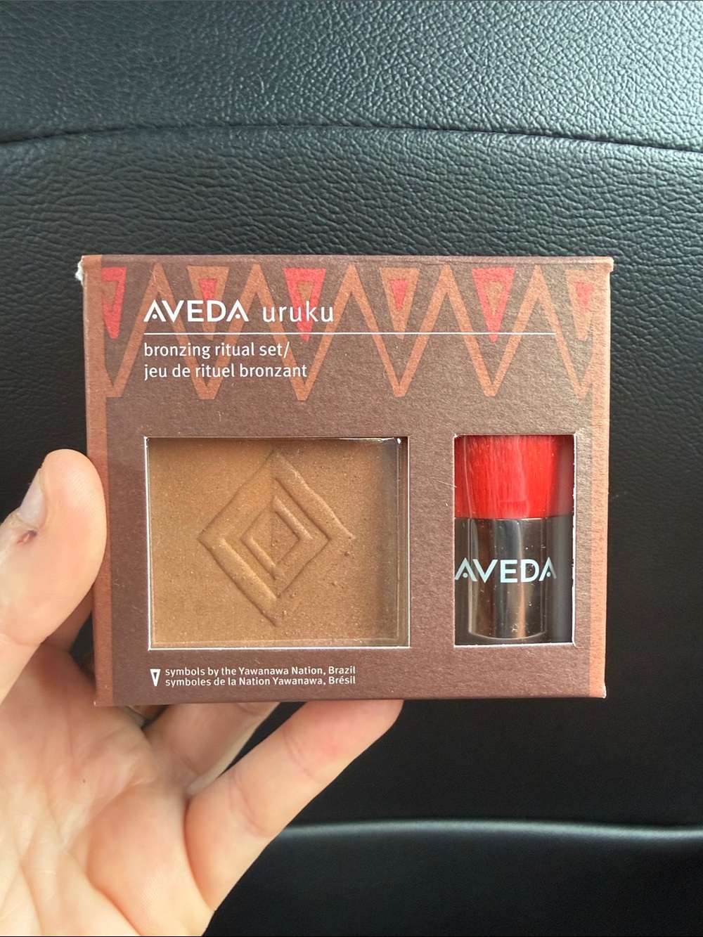 AVEDA Uruku Bronzing Ritual Set with Brush